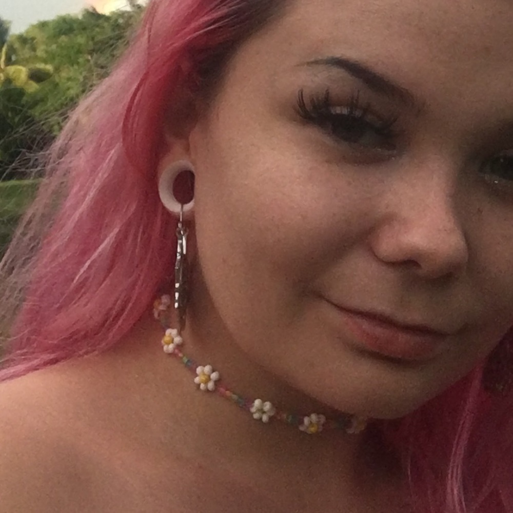 Electric Rainbow Daisy Choker 🌈🧚🏻‍♂️✨